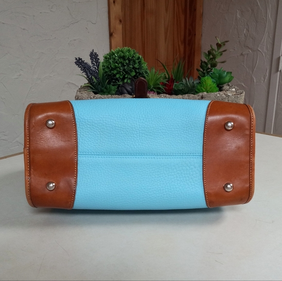 Dooney & Bourke, Medium, Carpet Bag Collection. - Picture 4 of 10